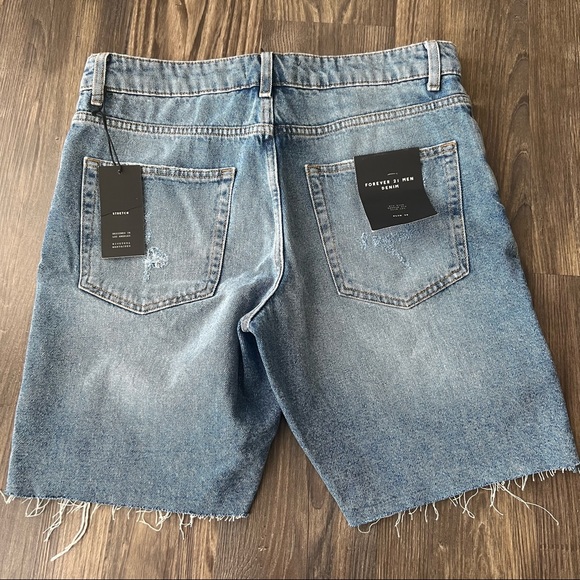 Forever 21 Men NWT Distressed Mid Rise Skinny Jean Shorts - Picture 5 of 13